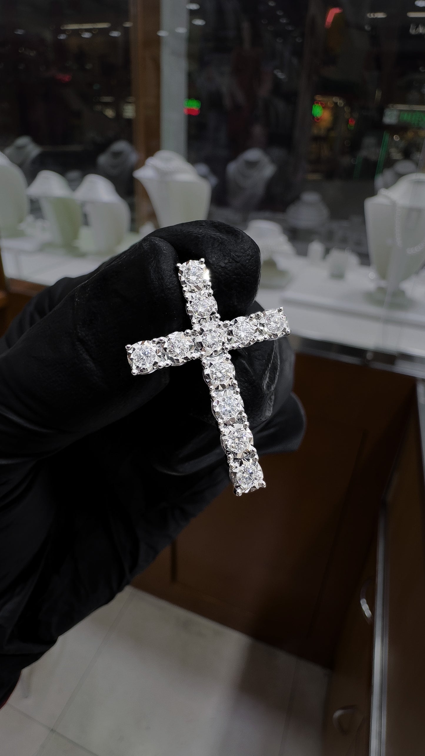 18K White Gold Diamond Cross Pendant