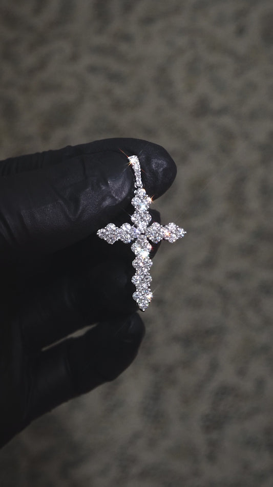 18K White Gold Diamond Cross Pendant