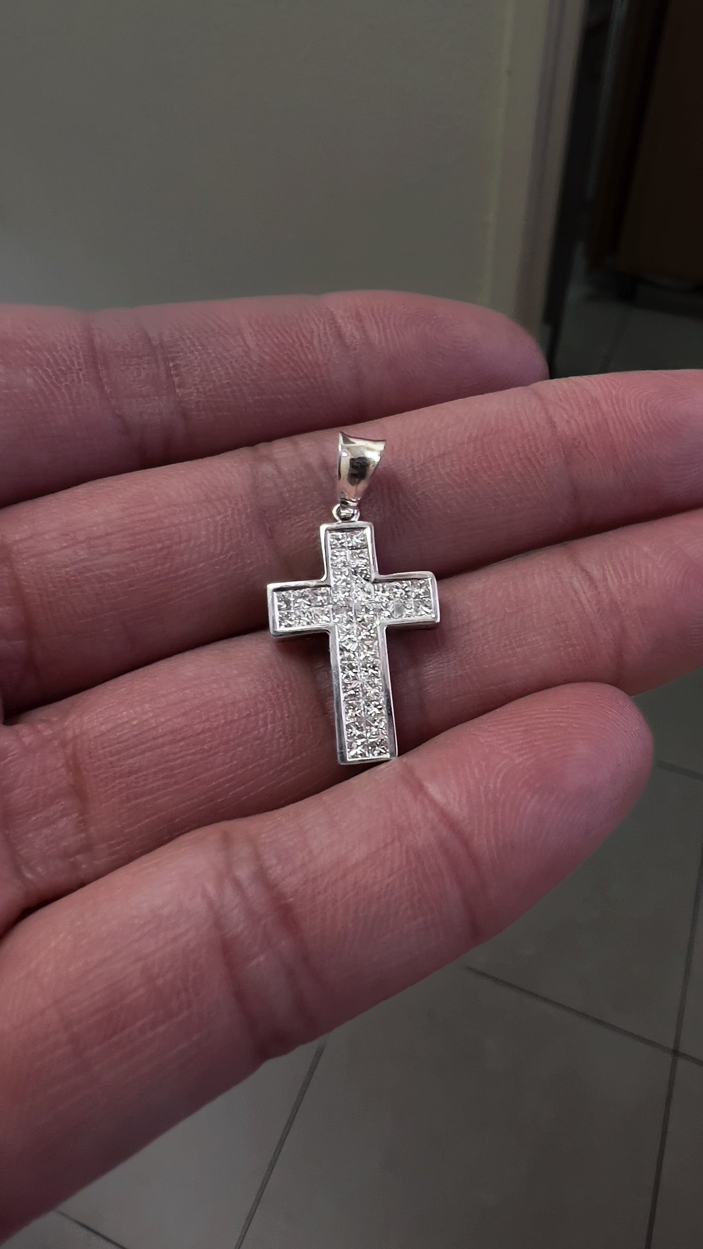 18K White Gold Invisible Set Diamond Cross